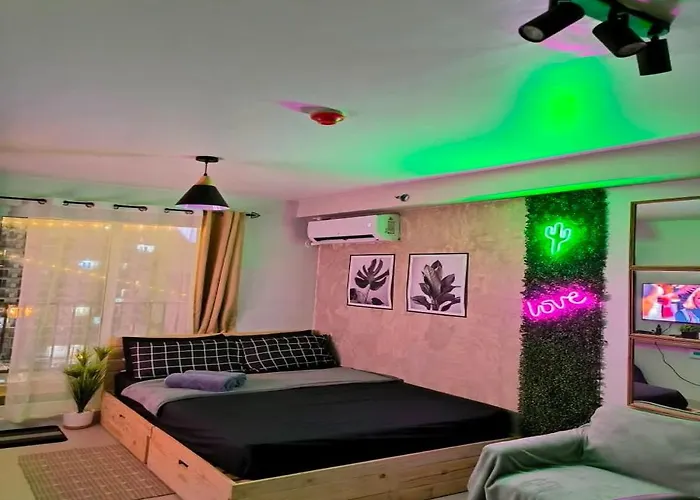 Cozy With Balcony And Pool View 4* Lapu-Lapu City