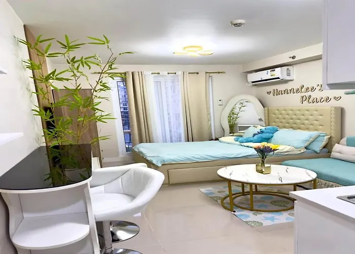 Cozy With Balcony And Pool View Guest house Lapu-Lapu City